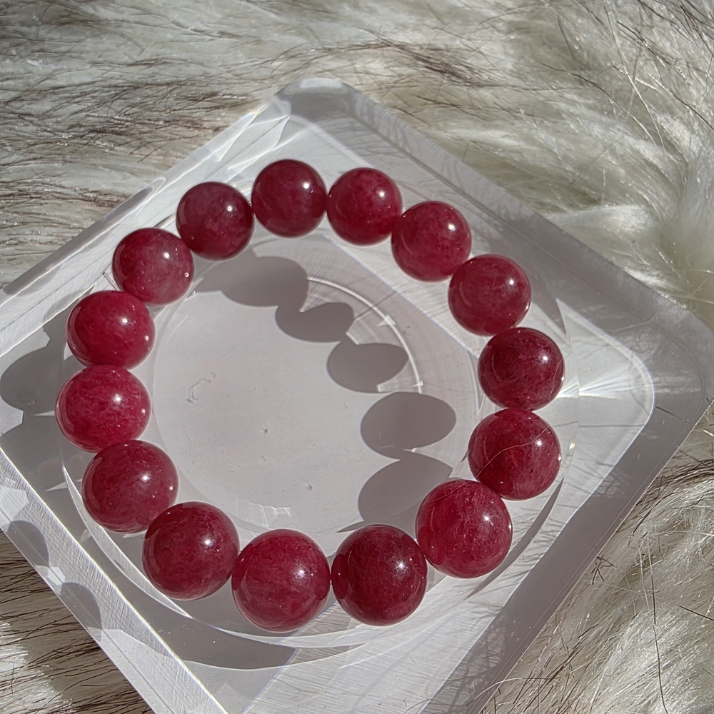 Elegant Red Beaded Bracelet